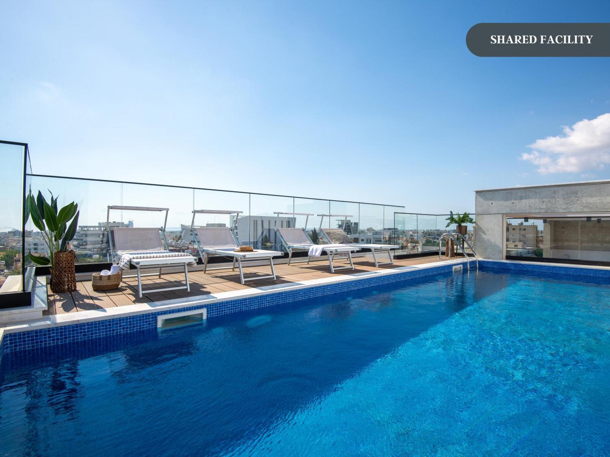 Sanders Crystal 1 Limassol Bagian luar foto