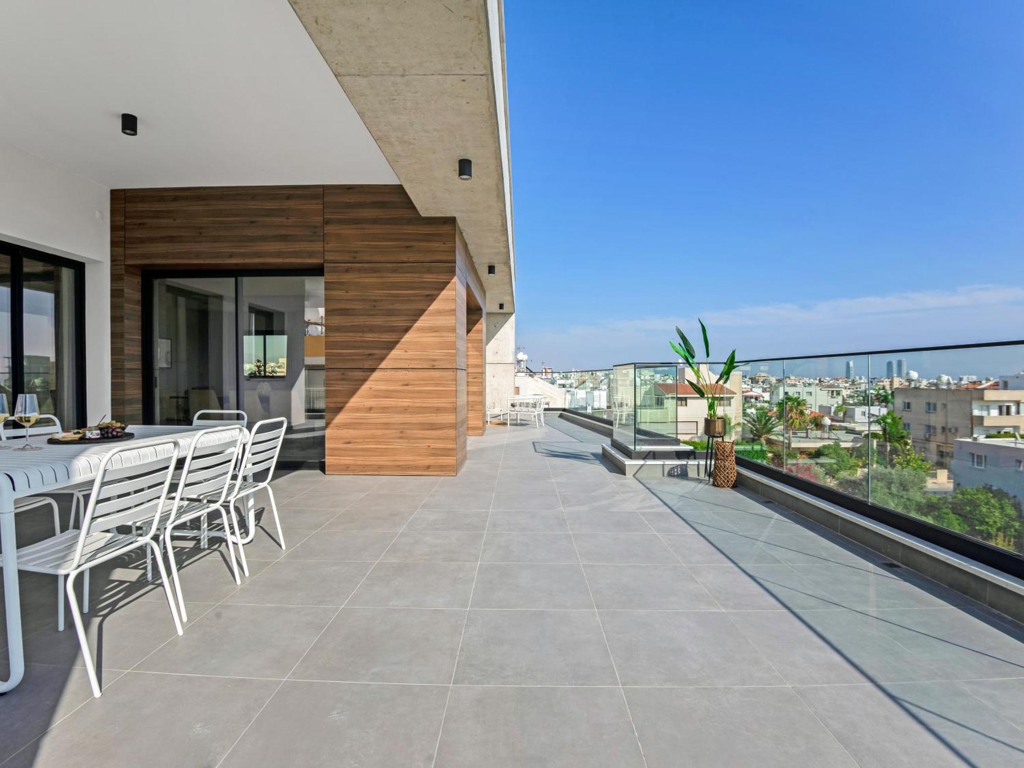 Sanders Crystal 1 Limassol Bagian luar foto
